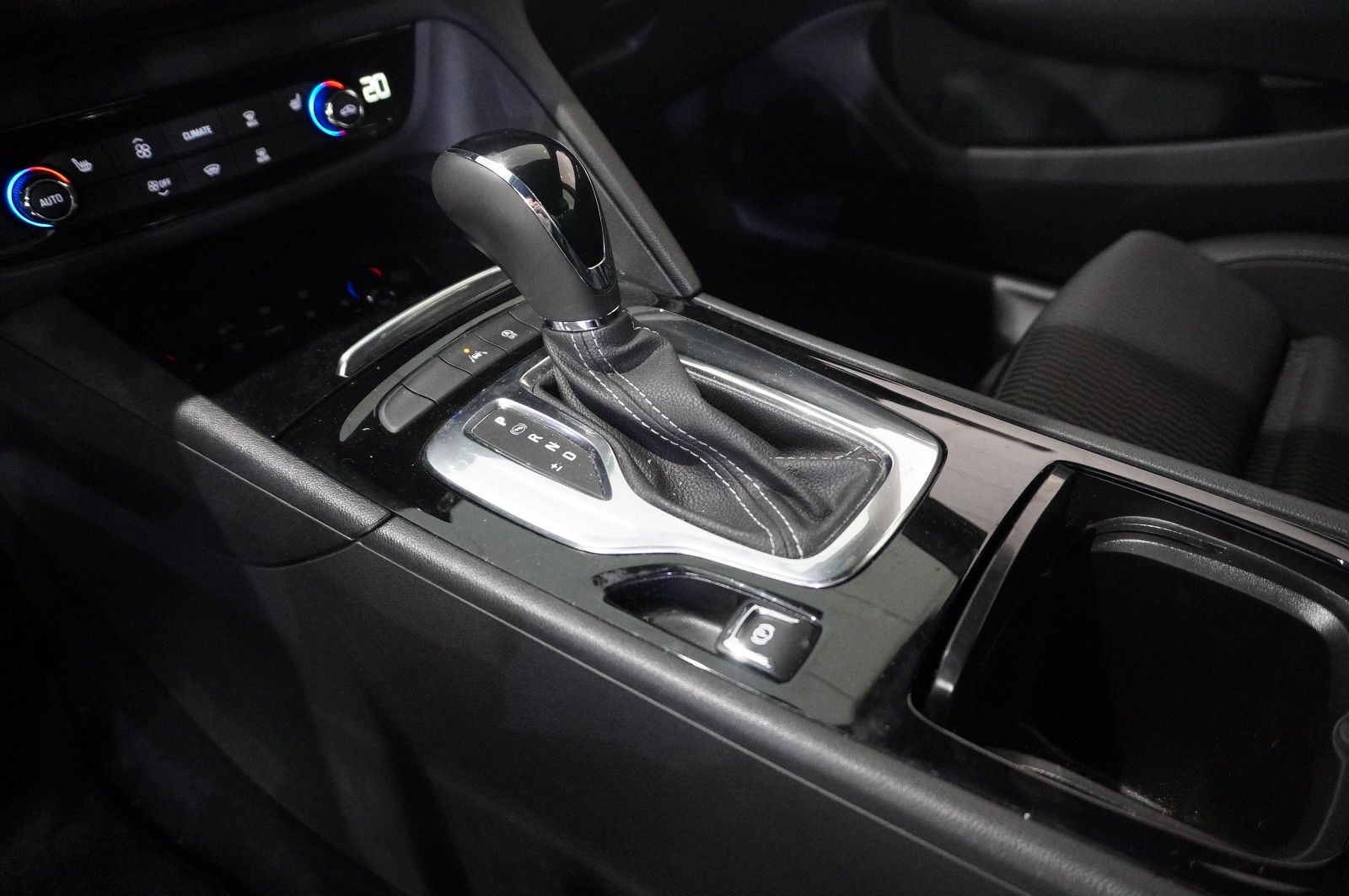 Fahrzeugabbildung Opel Insignia B ST 2.0D BUSINESS NAVI/LED/KAMERA/DAB+