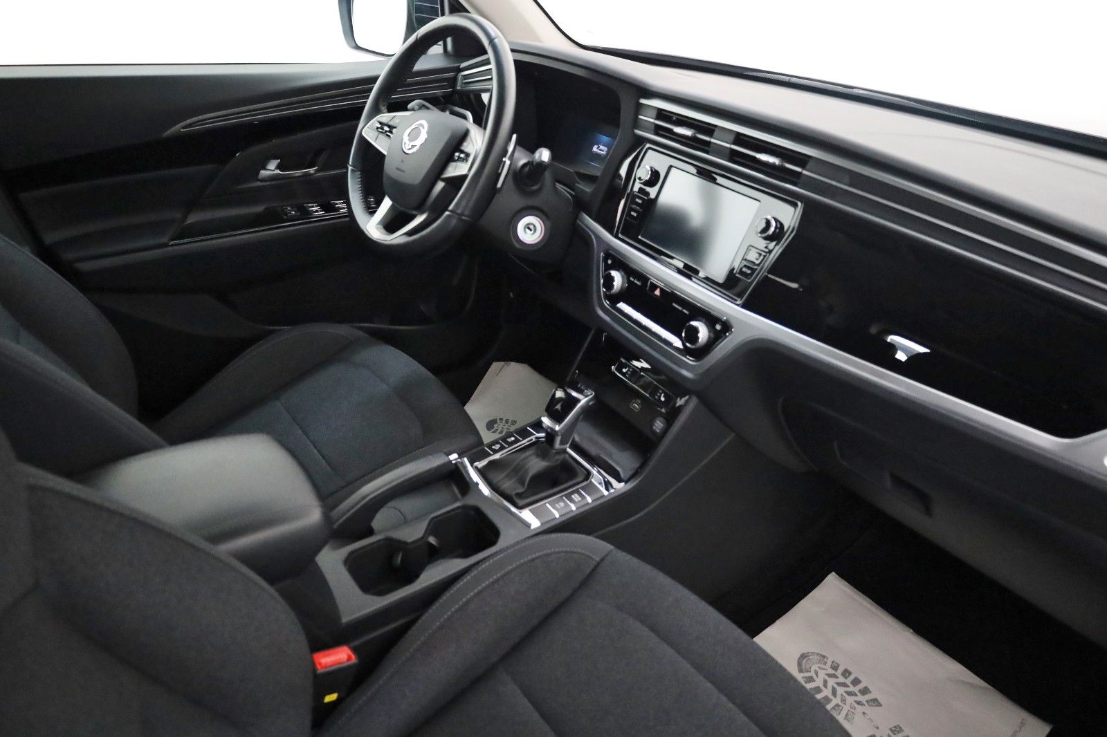 Fahrzeugabbildung Ssangyong Korando 1.5 T-GDI Amber Aut.,Kamera,CarPlay, AHK