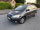 Toyota Avensis Verso 2.0 D-4D 7-Sitzer  - Toyota Avensis Verso