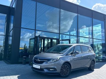 Opel Zafira - 1