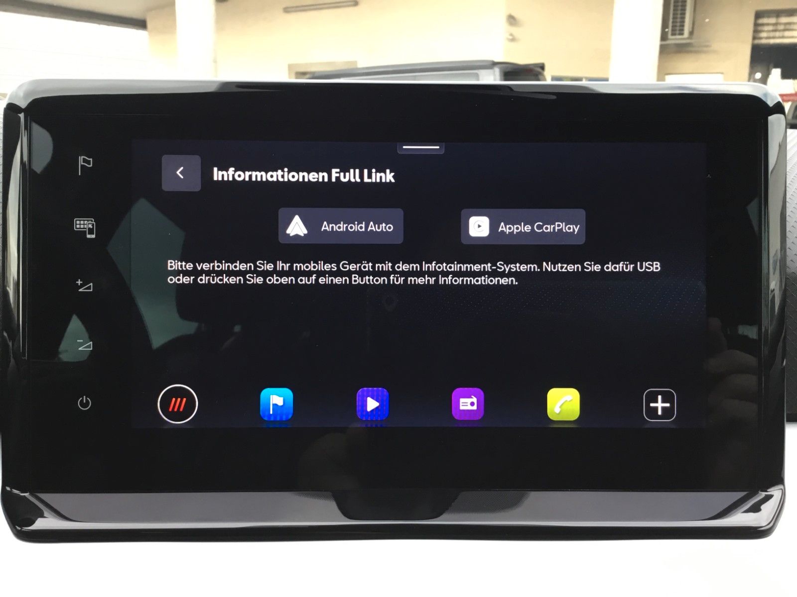 Fahrzeugabbildung SEAT Arona FR 1.5 TSI DSG+AHK+ACC+17"+Navi+Kamera