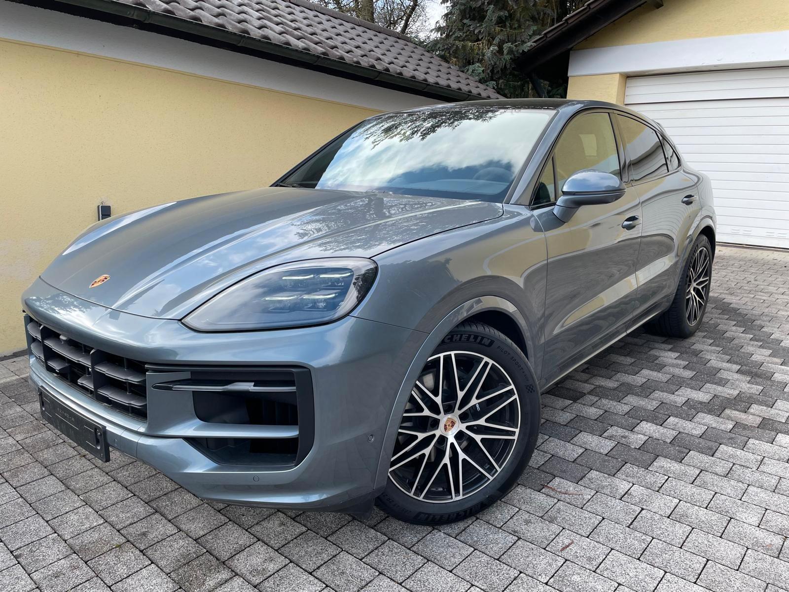Porsche Cayenne Coupé Black Edition-PANO-360°-HD MATRIX