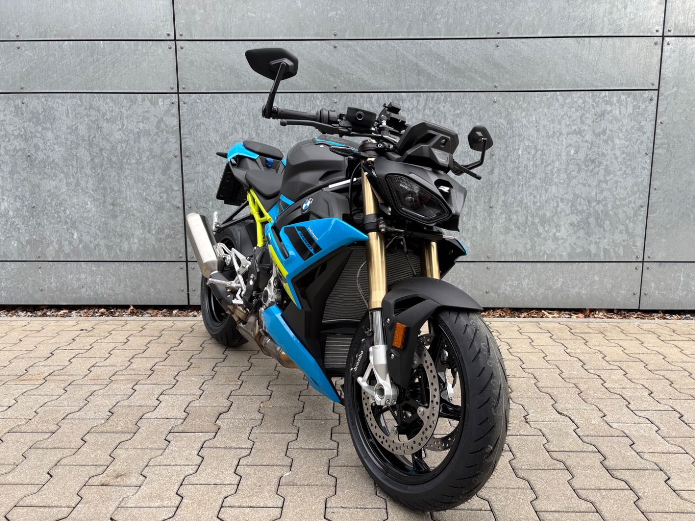 Fahrzeugabbildung BMW S 1000 R Style Sport 2 Pakete