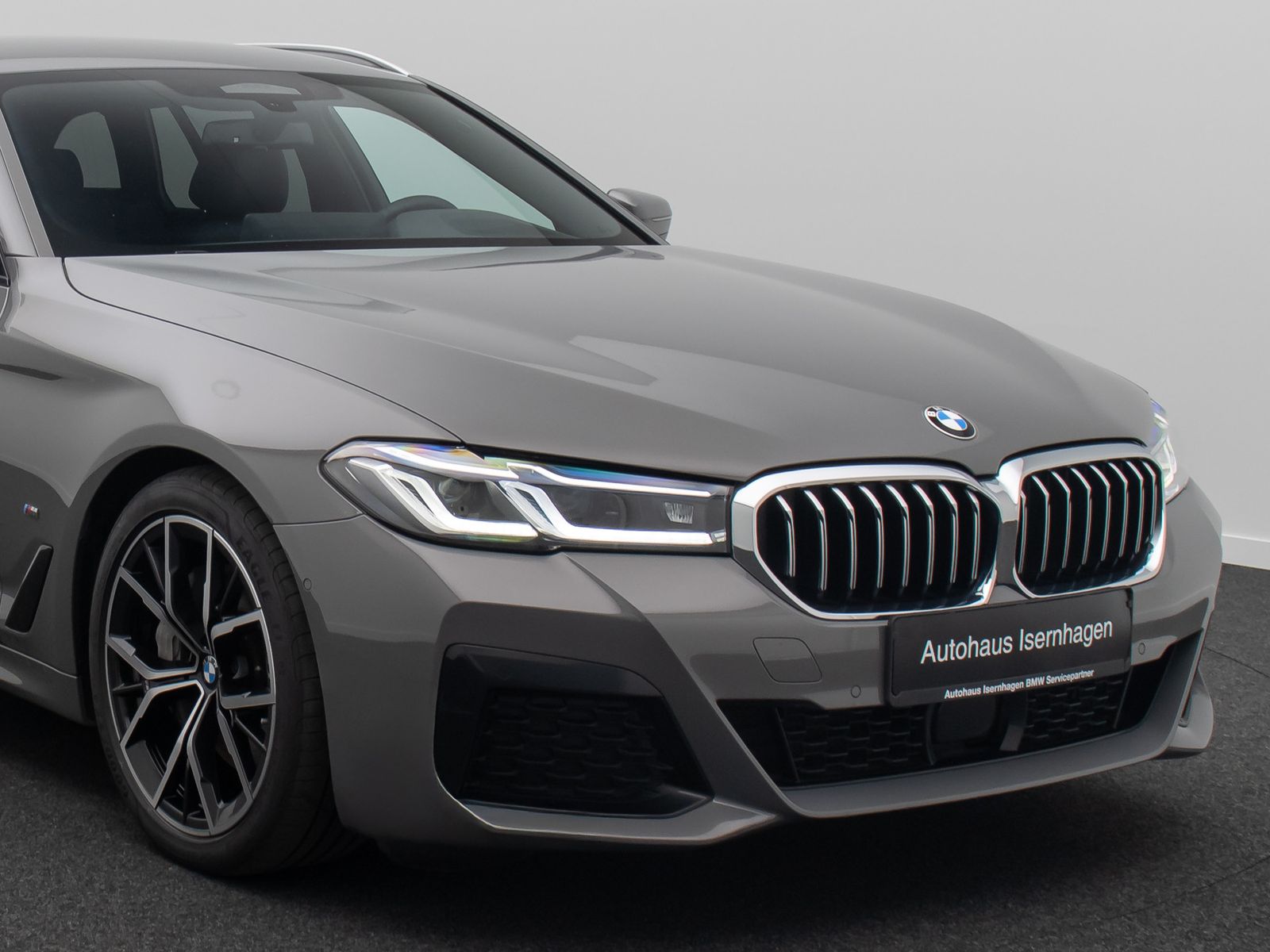 Fahrzeugabbildung BMW 540d xD M Sport Laser HUD DAB HiFi ACC Komfort