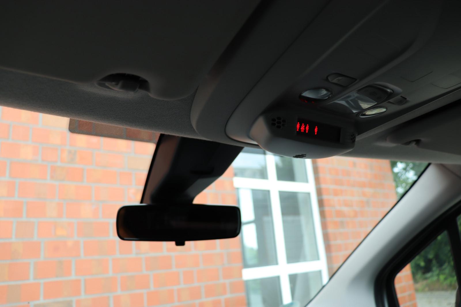 Citroën Berlingo 1.5 HDi MPV Feel M Aut. LED 360° 1.Hand