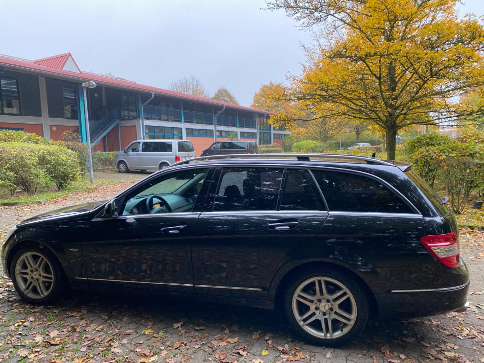 Mercedes-Benz C200 2013 — engine 2.143 cm³, 136 HP (100kW)
