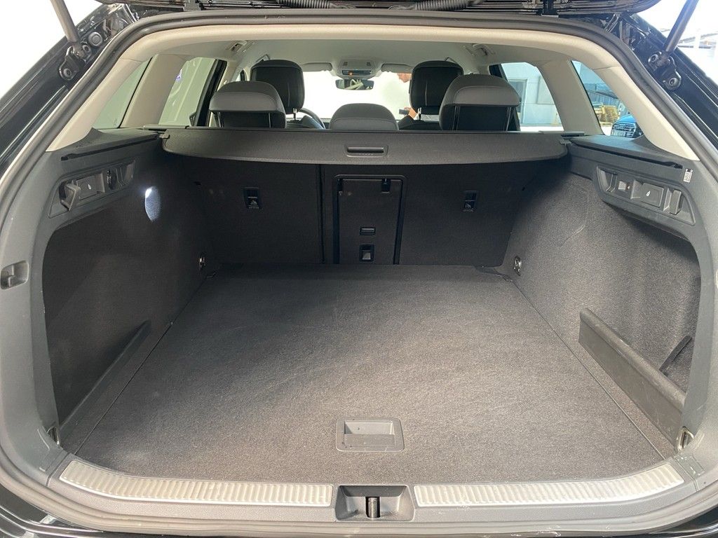 Volkswagen Passat Variant - Bild 17