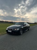 BMW E93 325i M-Performance - BMW 325 aus 2007: 325i
