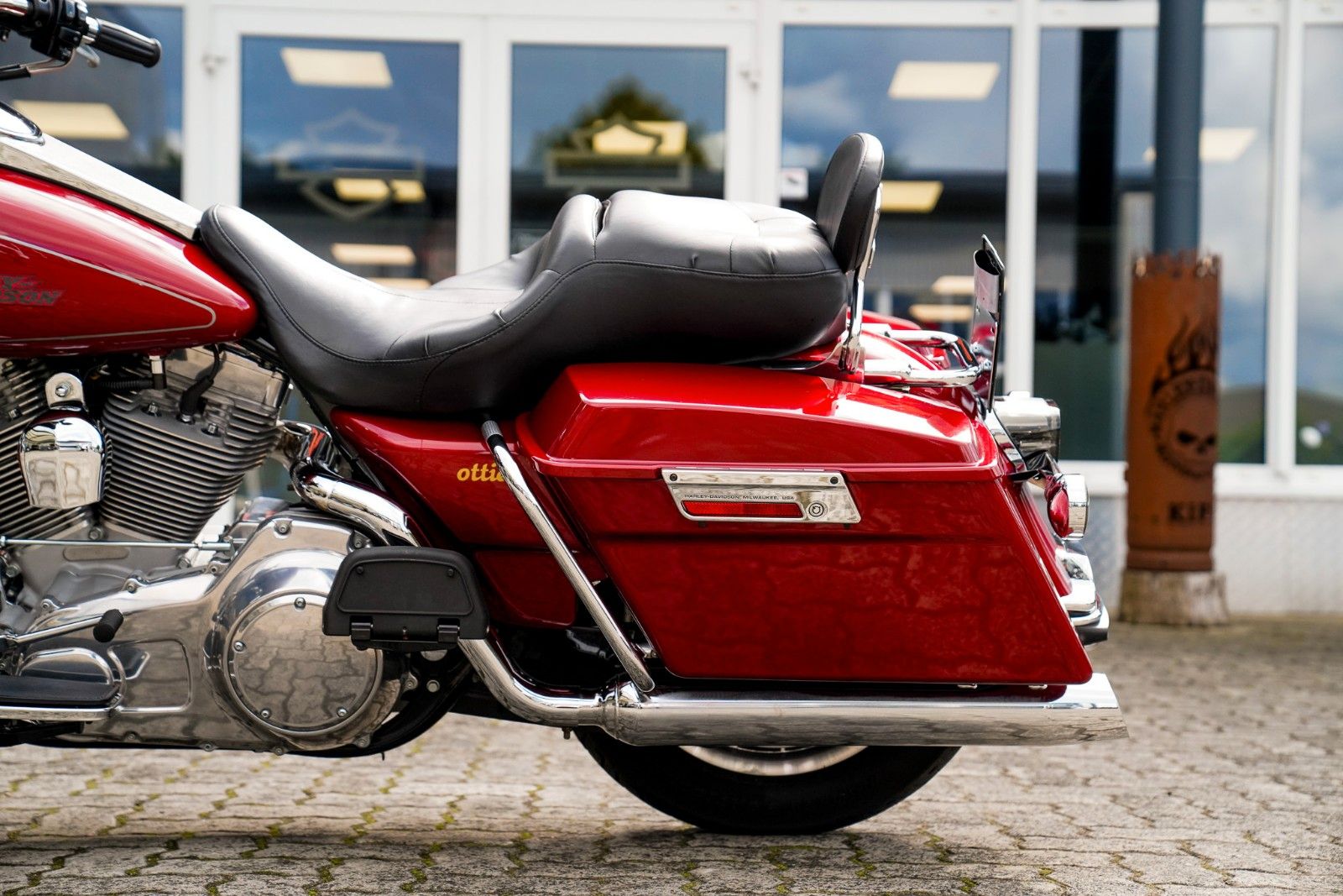 Fahrzeugabbildung Harley-Davidson FLHTP Electra Glide Twin Cam 96 - Sissybar -