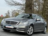 Mercedes-Benz E 200 Avantgarde*Automatik*2.Hand*Xenon*Navi*AHK - Mercedes-Benz E-Klasse Gebrauchtwagen