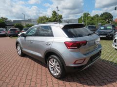 VW T-ROC 1,5 TSI Life DSG Bild 4
