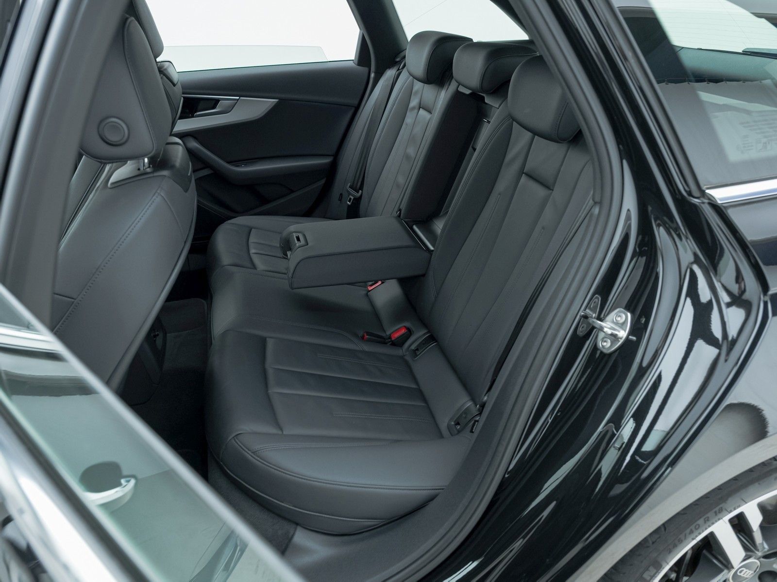 Audi A4 - Bild 20