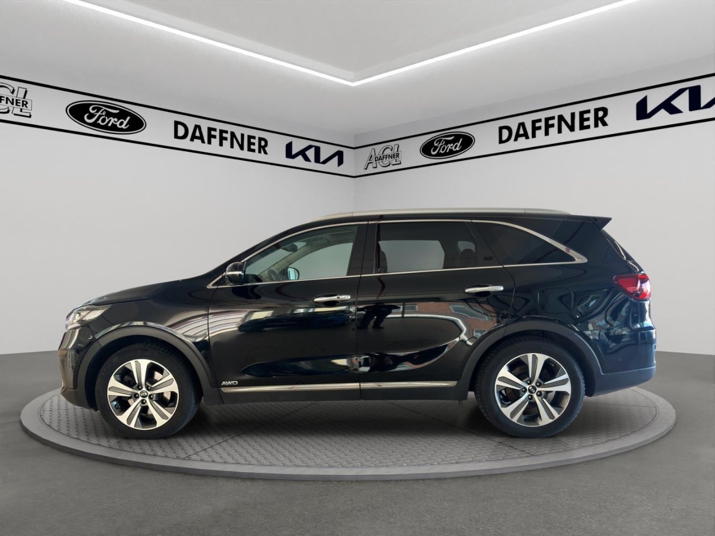 Fahrzeugabbildung Kia Sorento Platinum Edition 4WD HUD PANO 360 Kamera