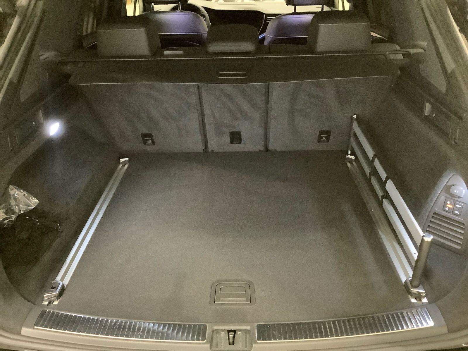Touareg R-Line Black Style 3,0 l V6 TDI 4MOTION 