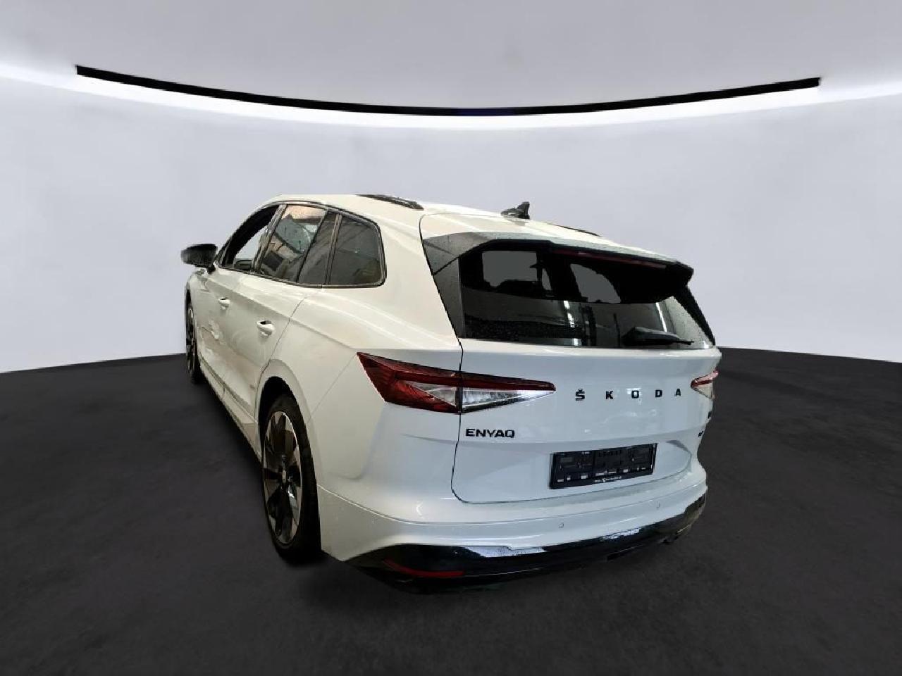 Skoda Enyaq 80 Sportline - Matrix, WäPu, Park+ Sport+