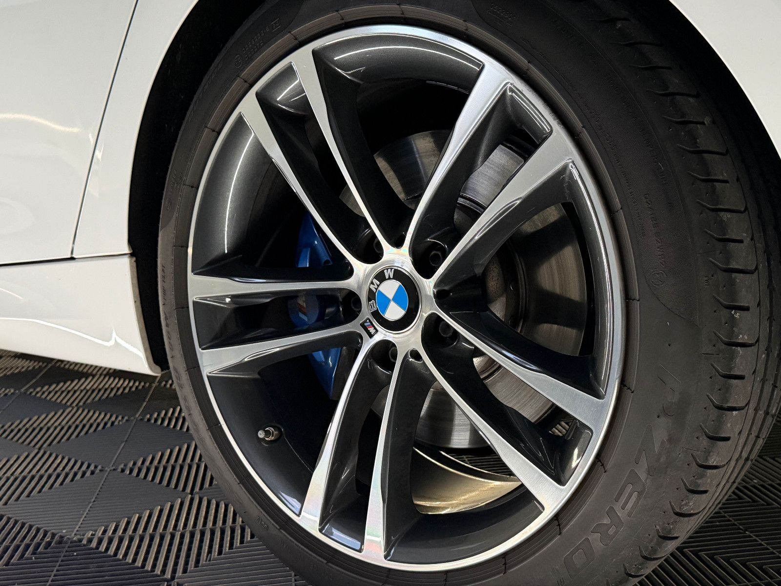 Fahrzeugabbildung BMW 335 d GT xDrive M SPORT/360*/MEMORY/PANO/HuD/ACC