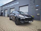 Porsche Cayenne S E-Hybrid Platinum Edition Panorama - Porsche Cayenne mit Hybrid-Antrieb: Luftfederung