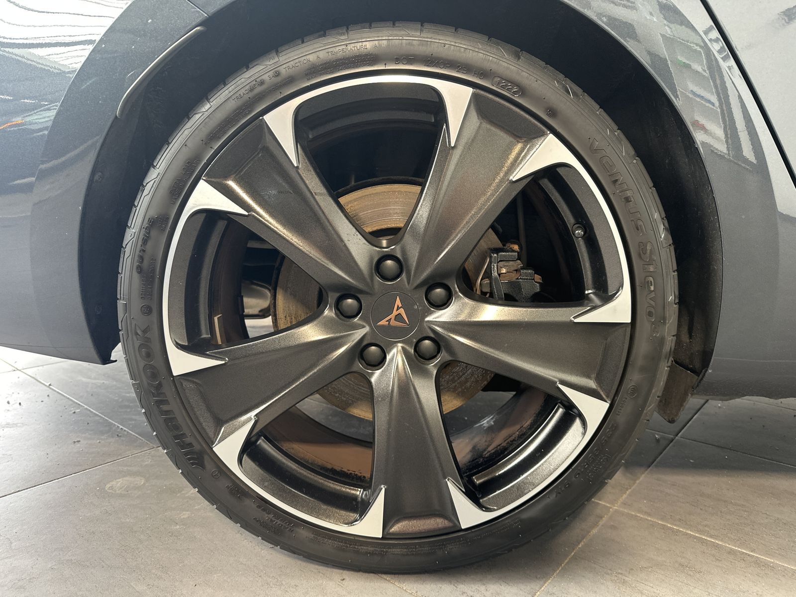 Fahrzeugabbildung CUPRA Leon SpT 1.4 TSI e-Hybrid VZ NAV+LED+ACC+PANO+SH