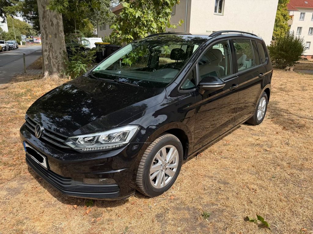 Image of Volkswagen Touran
