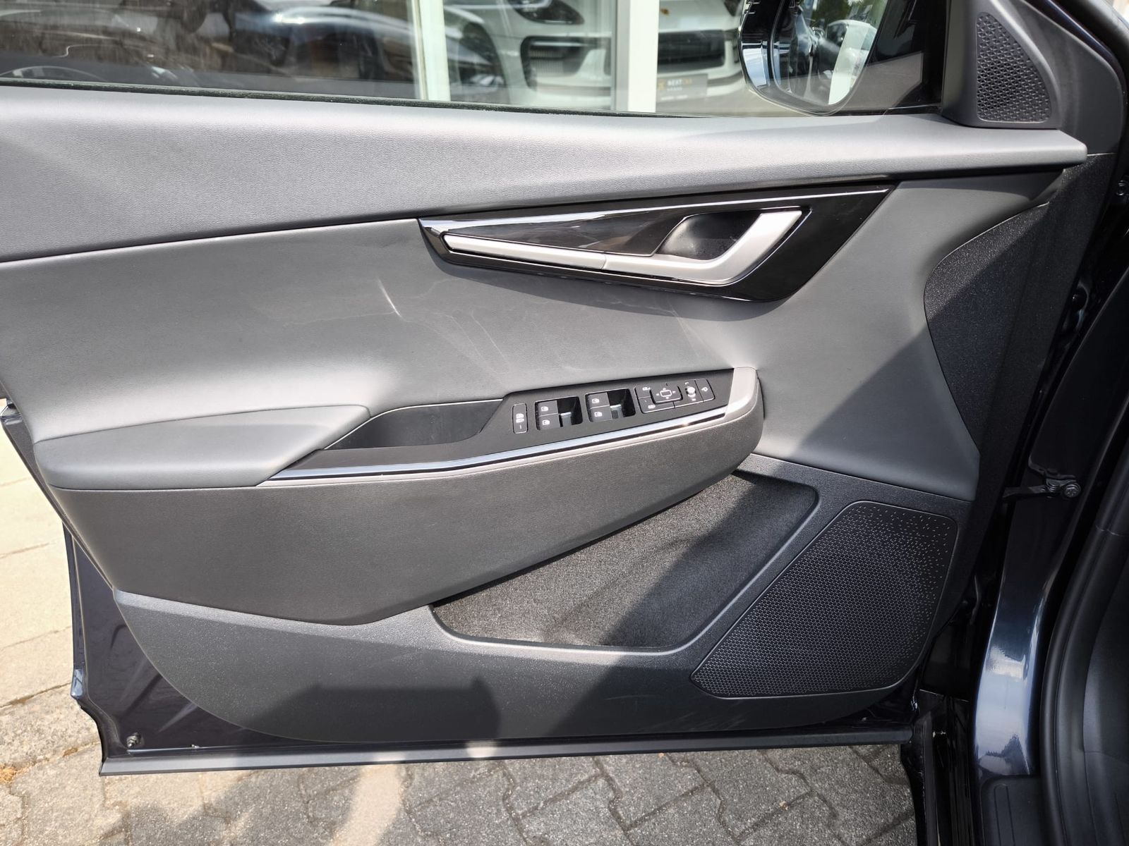 Fahrzeugabbildung Kia EV6 2WD WERKSGAR+NAVI+LED+SHZ+KAMERA+ACC+19"