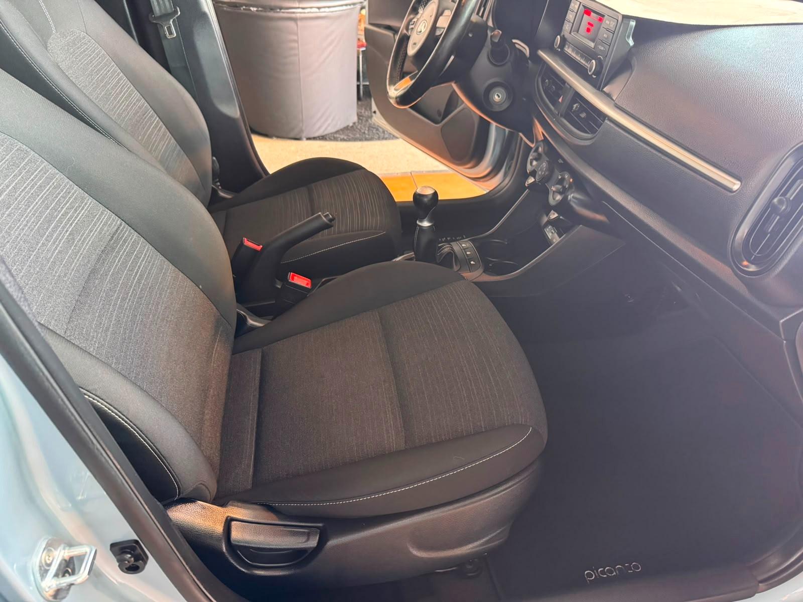 Kia Picanto Edition 7 - 1. Hand / Kia Scheckheft