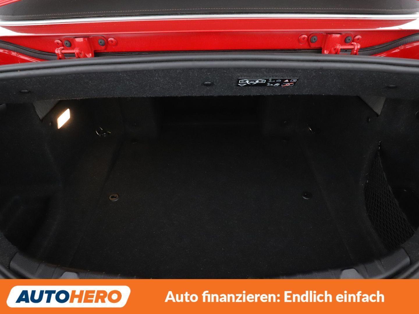 BMW 220i M Sport Aut.*NAVI*LED*PDC*TEMPO*SHZ*ALU*