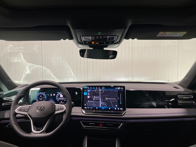 Tiguan R-Line 2.0 TDI DSG AHK PANO NAVI