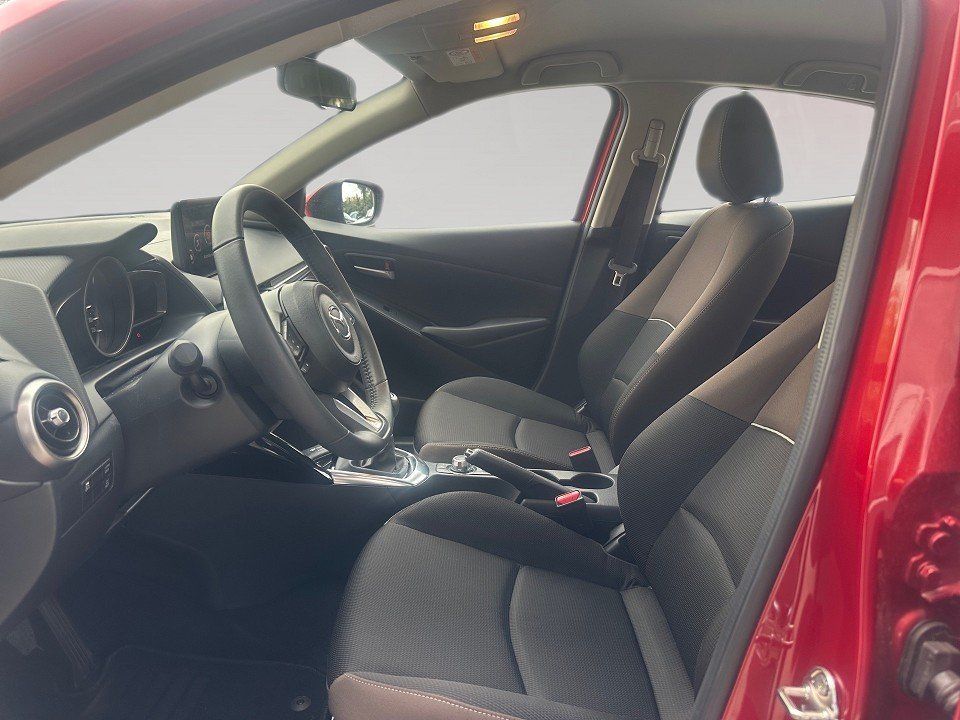 Fahrzeugabbildung Mazda 2 1.5i 75PS CENTER