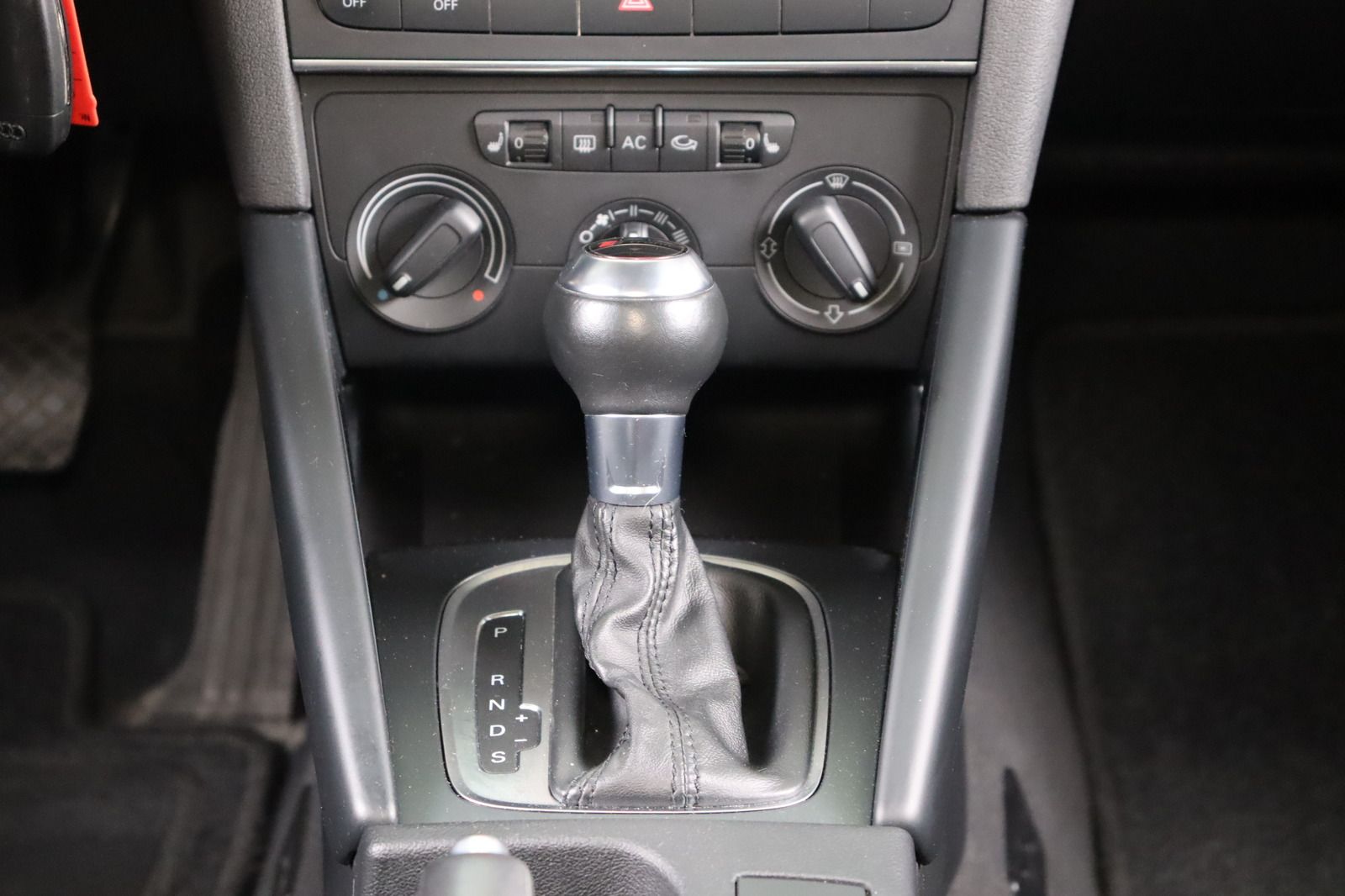 Fahrzeugabbildung Audi A3 1.2 TFSI S tronic Sportback * Sitzhzg. * PDC
