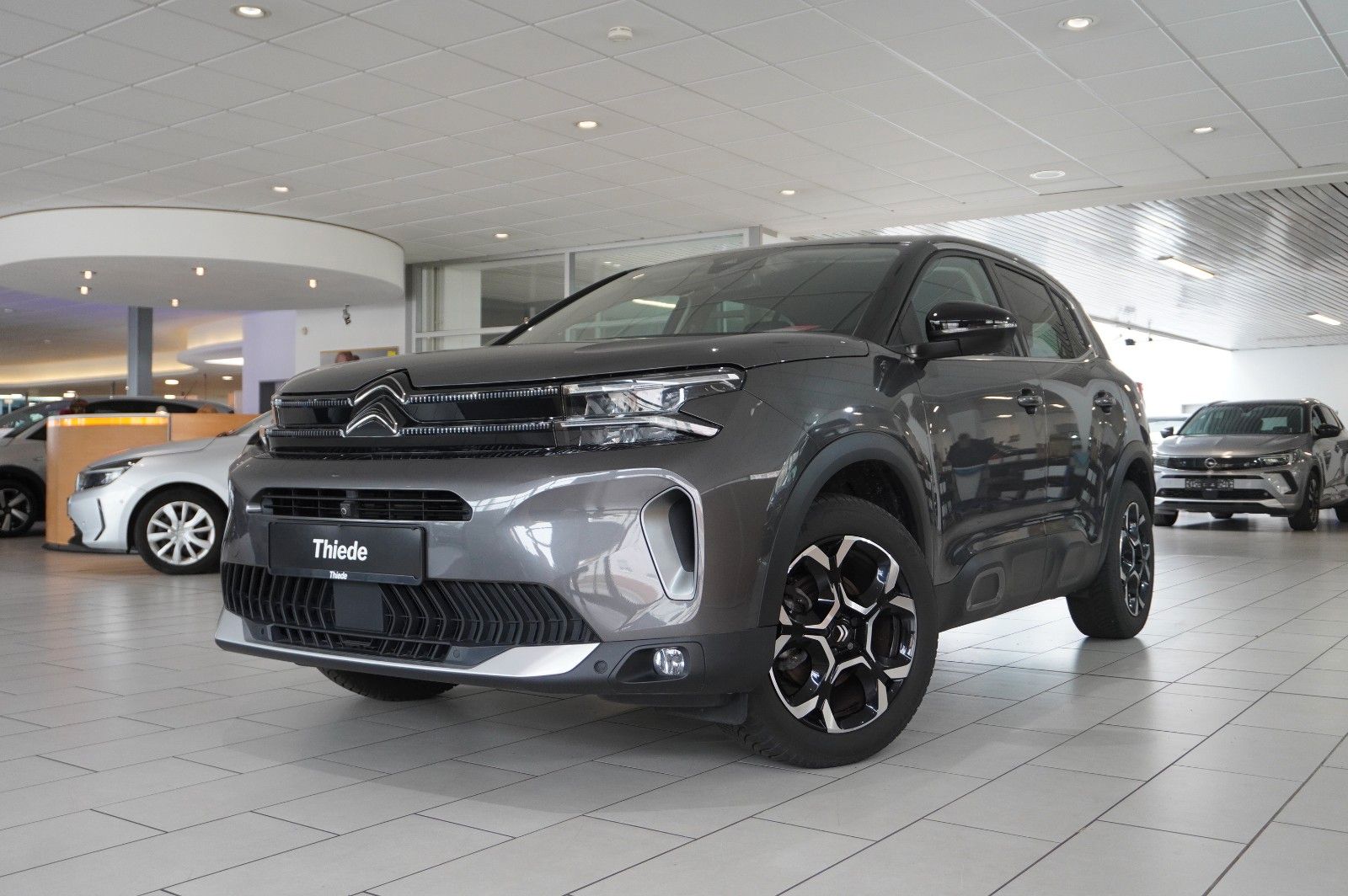 Fahrzeugabbildung Citroën C5 Aircross 1.2T SHINE EAT-8 NAVI/LED/KAMERA/SH