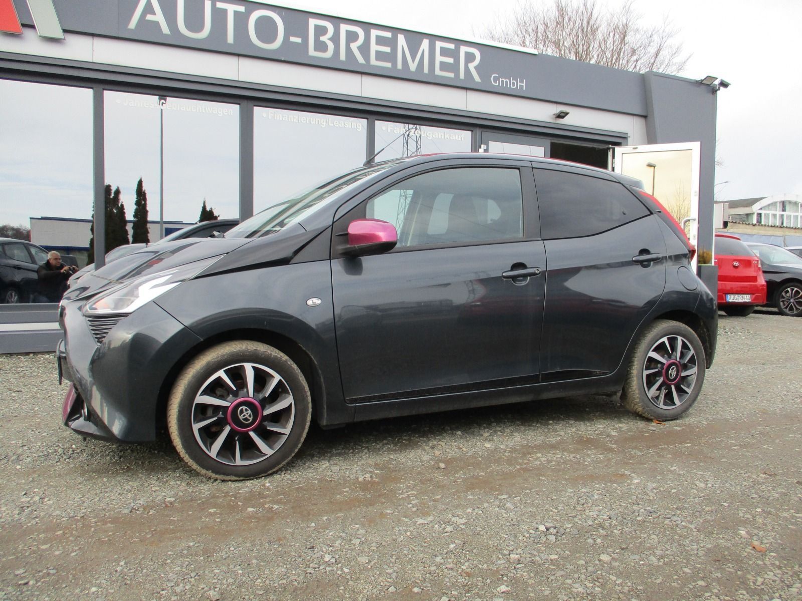 Fahrzeugabbildung Toyota Aygo 1.0 x-style  Faltdach