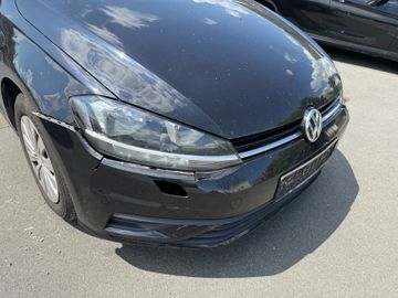 Volkswagen Golf - 6