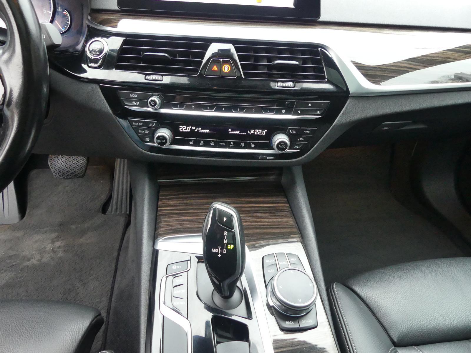 BMW 520d Sport Line*Automatik*Head-up*Pano*Tempomat