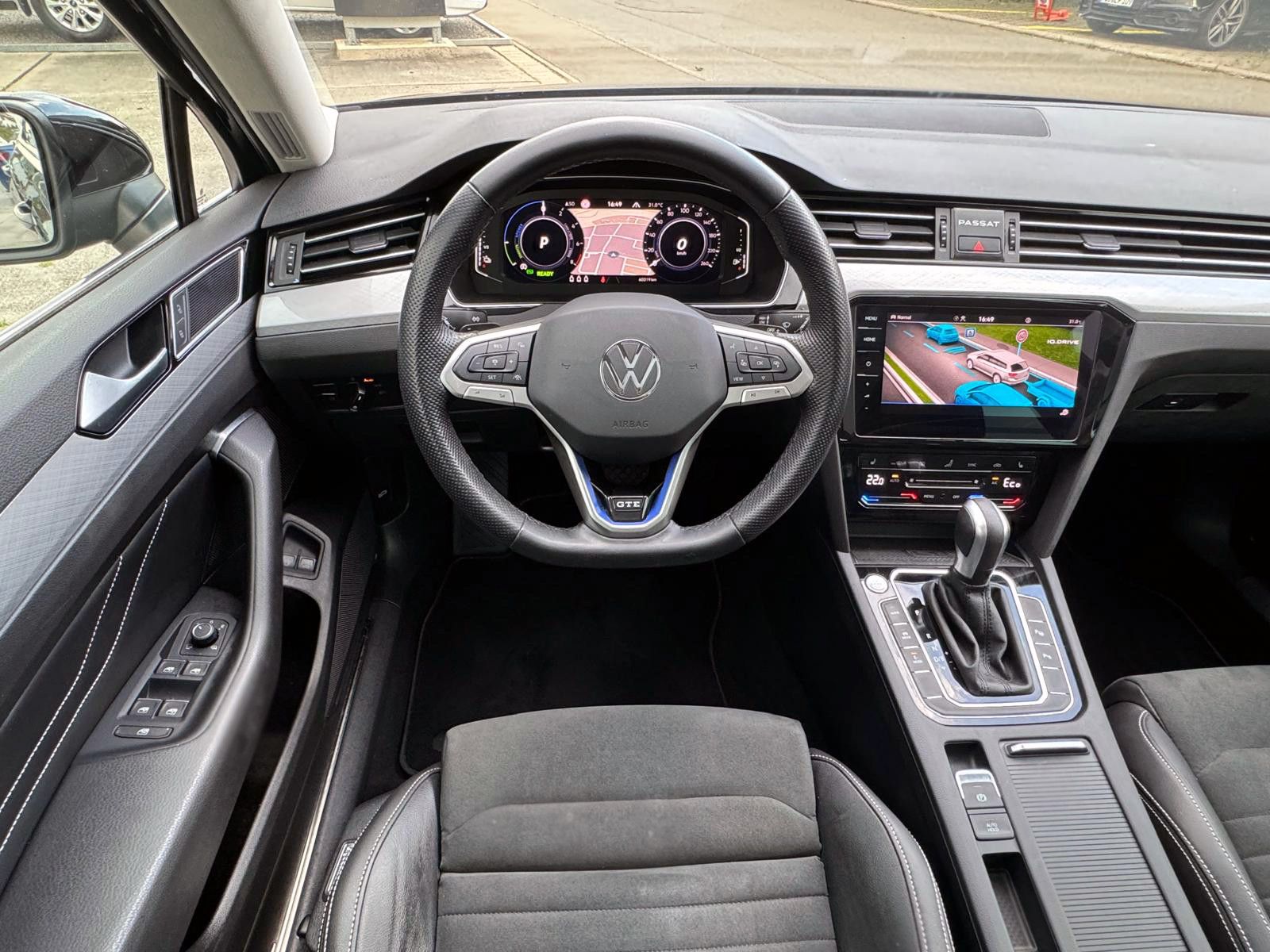 Fahrzeugabbildung Volkswagen Passat Varia. 1.4TSI DSG GTE R-Line ACC PANO AHK