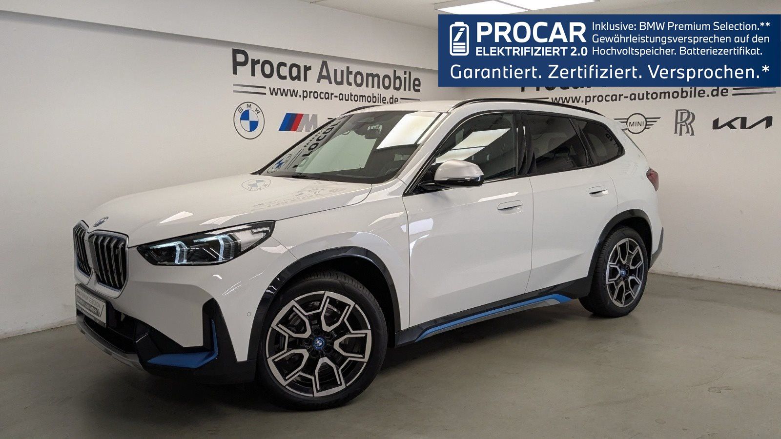 BMW iX1 xDrive30 xLine AHK DA H K 19'' Memory AdapL foto 2