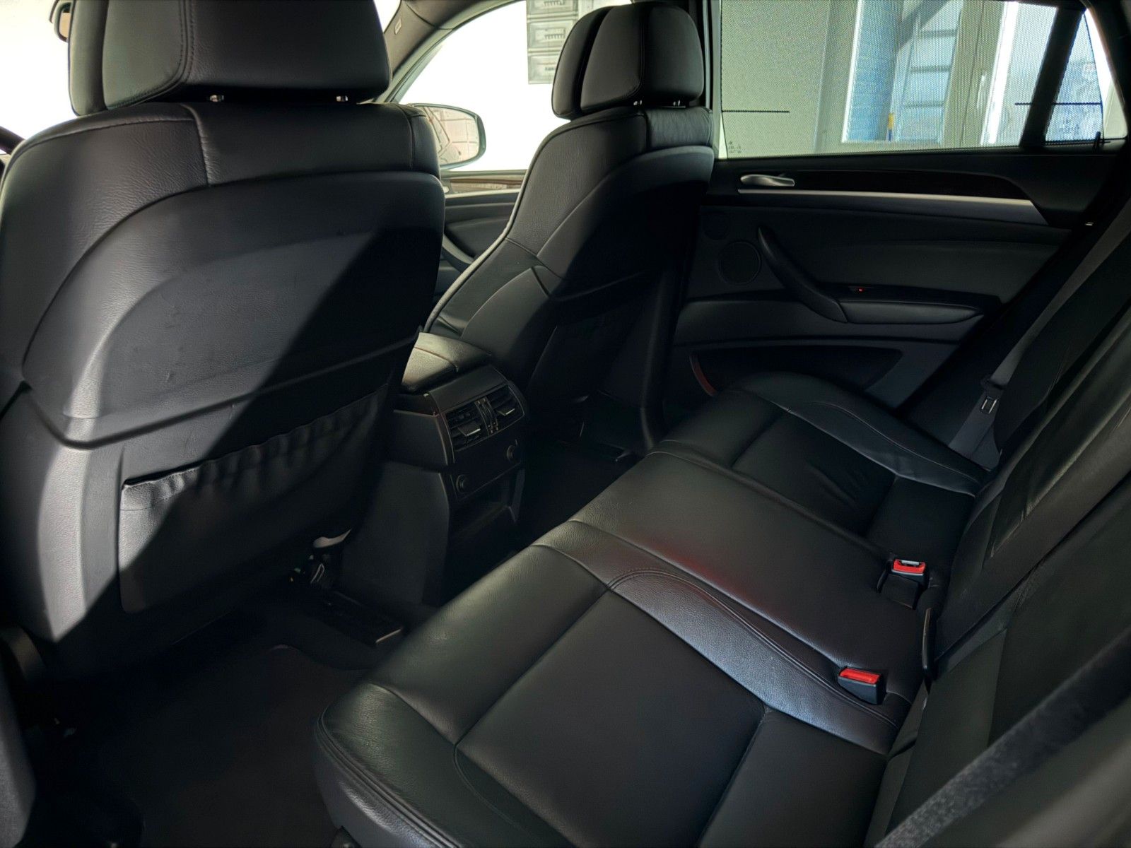 Fahrzeugabbildung BMW X6 M50 d/eGSD/AHK/HuD/SOFT CLOSE/STHZ/ACC