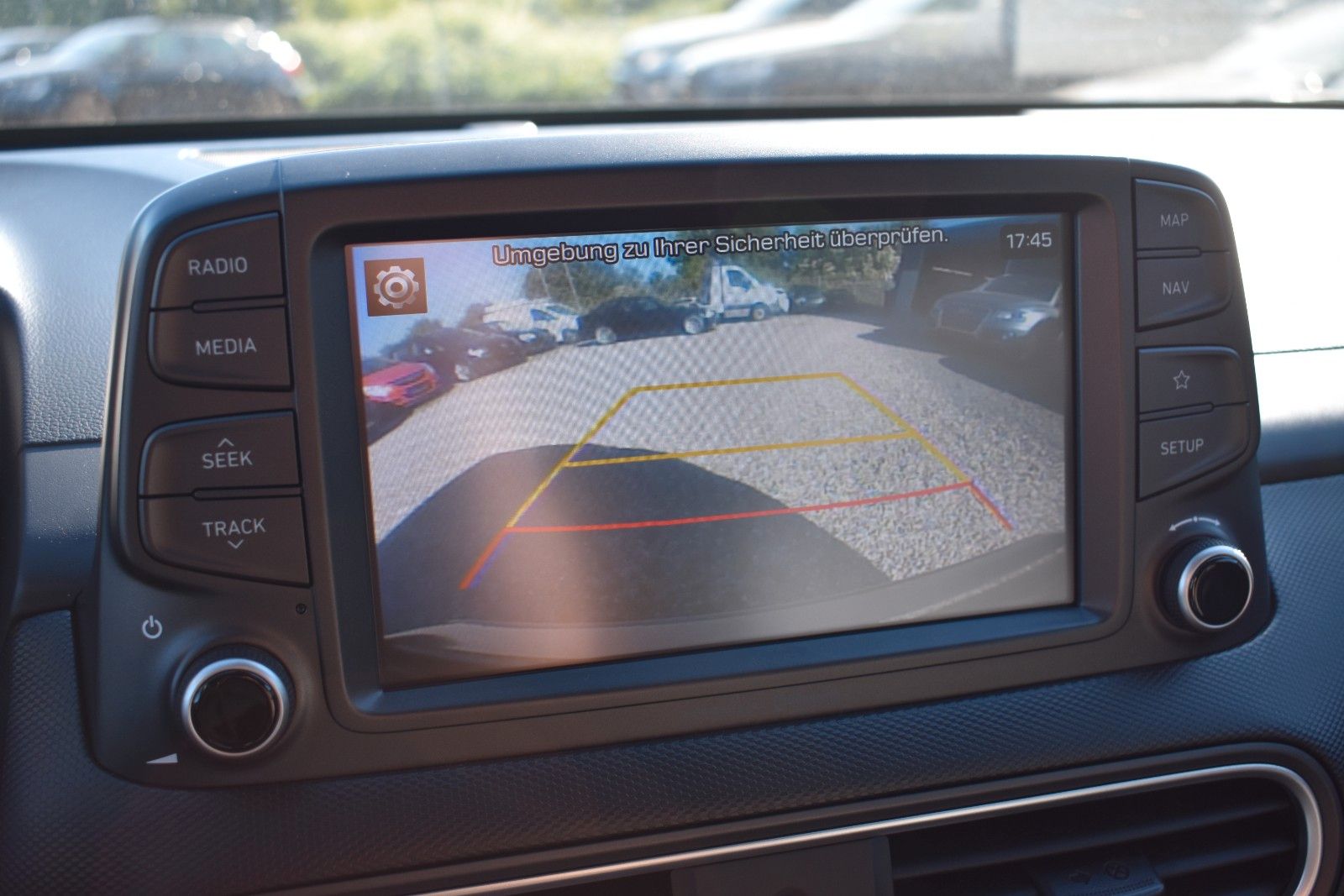 Fahrzeugabbildung Hyundai Kona Premium 4WD HUD LED ACC Automatik 1.Hand