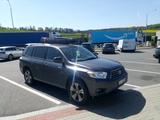 Toyota Highlander - Toyota Highlander mit Benzin-Antrieb: Automatik