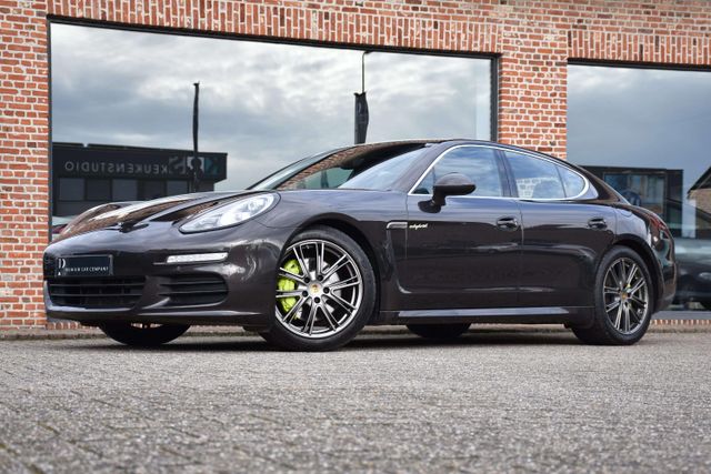 Porsche Panamera 3.0i V6 Tiptronic S| Plug-in| PDLS| Com