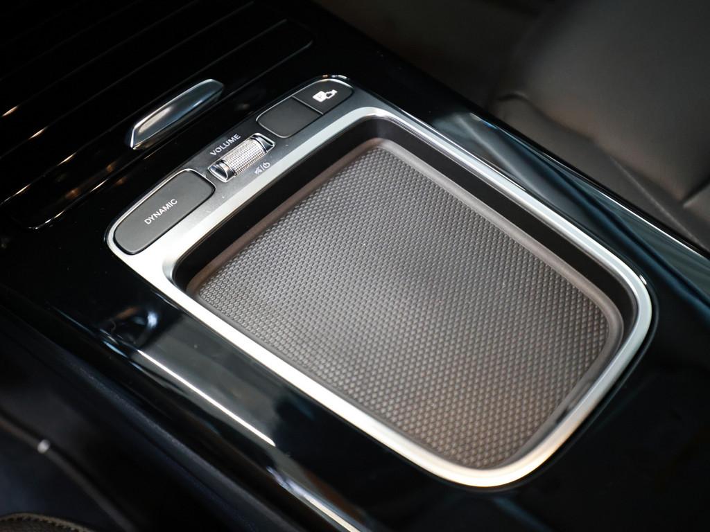 Mercedes-Benz A 250 4M Progressive Line AHK LED Kamera Spurh.-