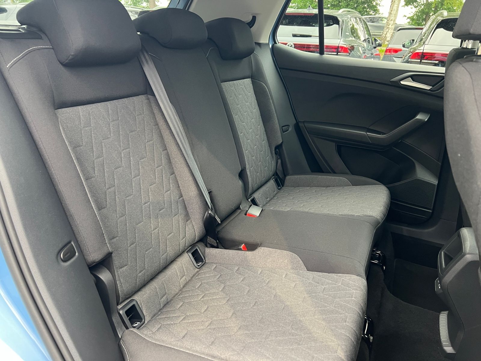 Fahrzeugabbildung Volkswagen T-Cross Life 1.0 l TSI *LED,ACC,Navi,Kamera,16''