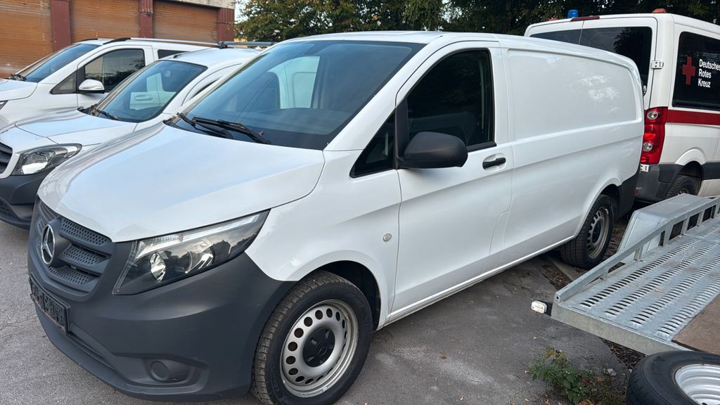 Image of Mercedes-Benz Vito