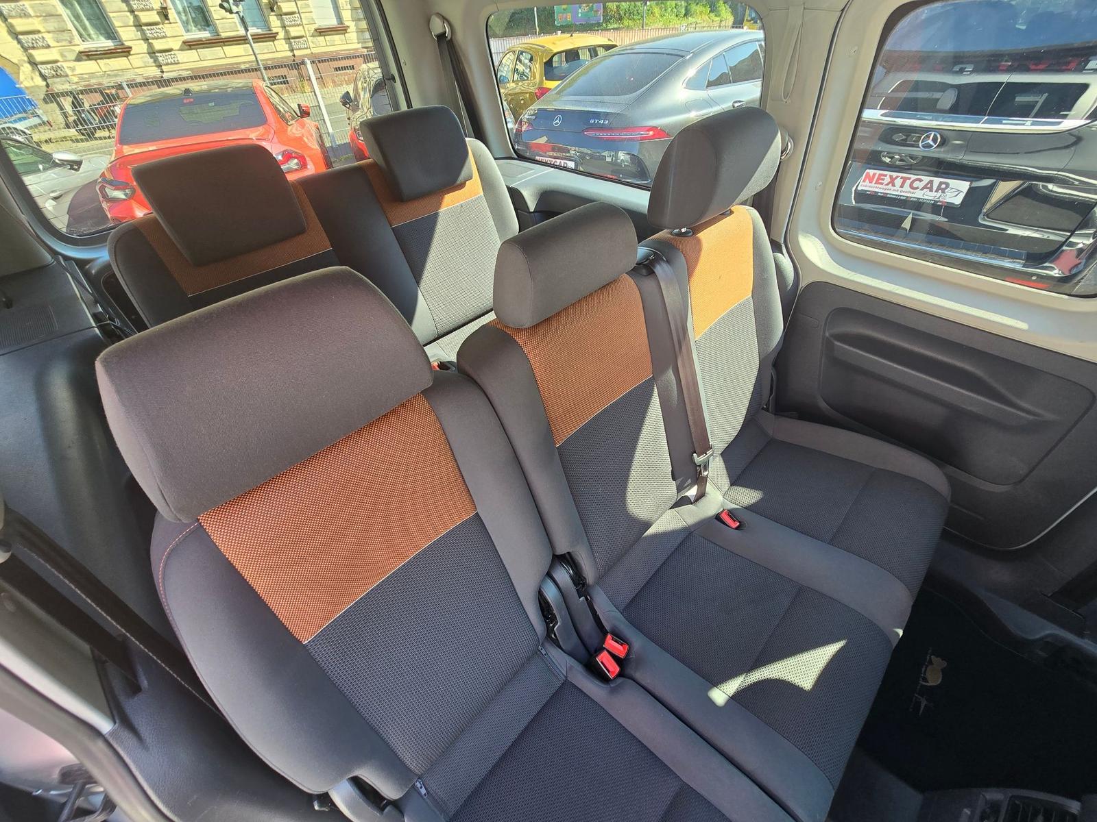 Volkswagen Caddy Maxi 1.2 TSI BMT JAKO-O Edition/7Sitzer/Na
