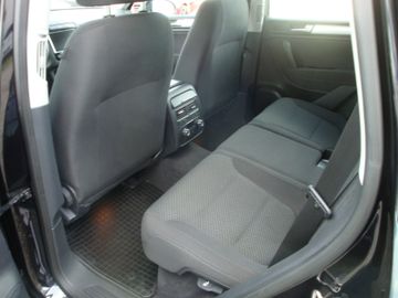 Volkswagen Touareg - 11
