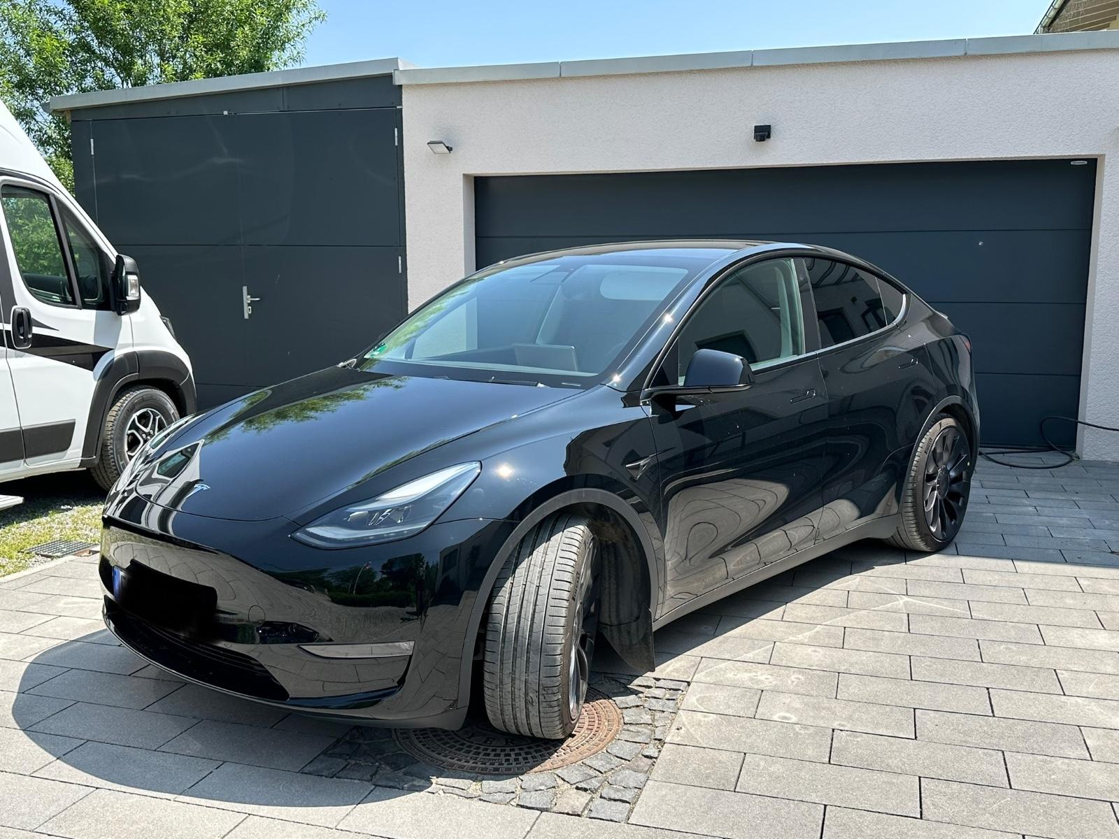 Tesla Model Y Performance Dual Motor AWD AHK MWSt.