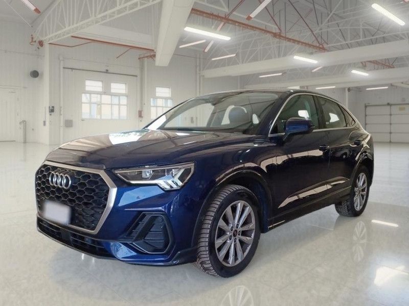 Image of Audi Q3