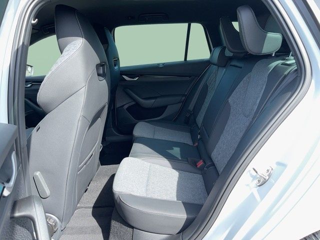 Octavia Combi 2.0 TDI Sportline DSG 360°+HUD+MAT