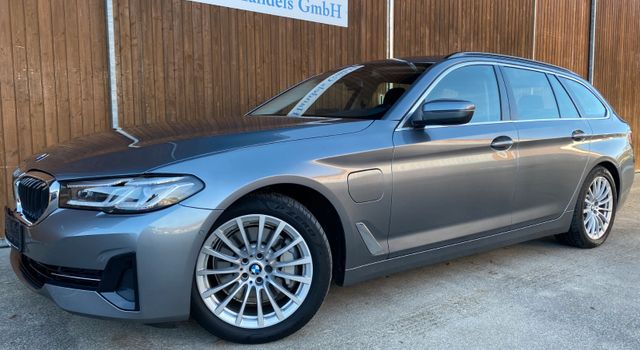 BMW 530eA Touring Sport Boost Wirel HiFi Parkass AHK