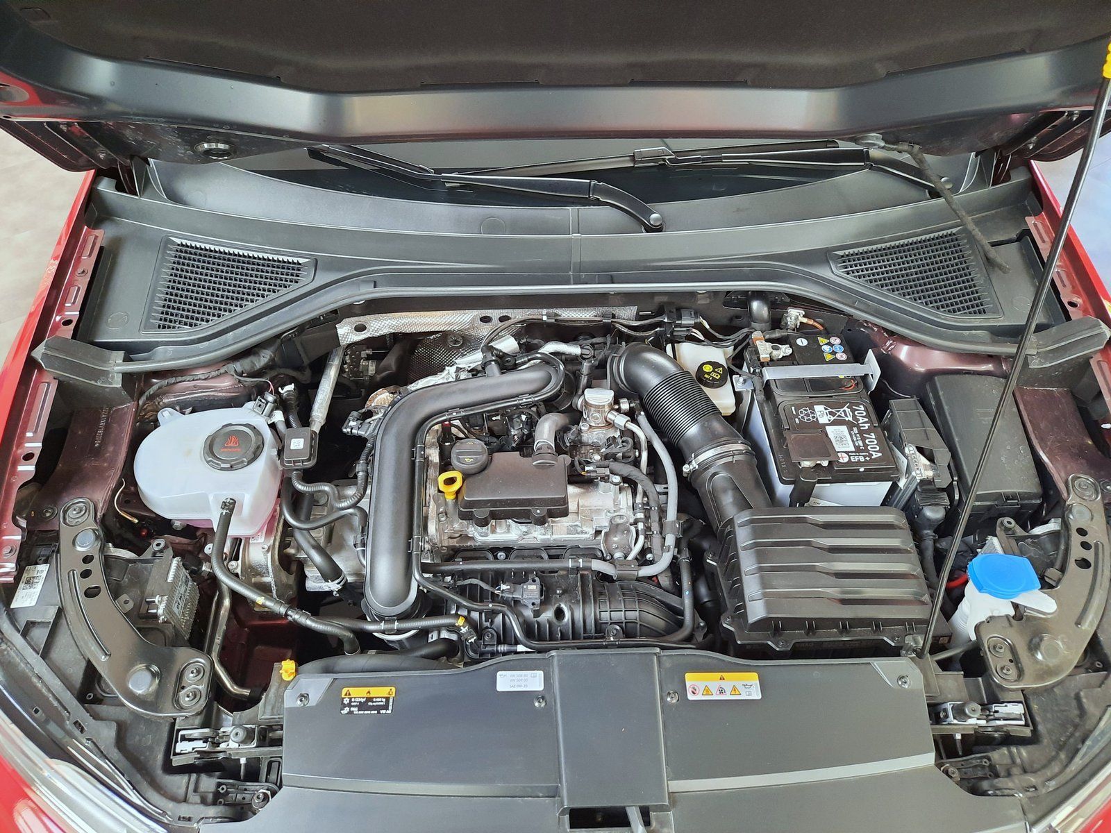 Fahrzeugabbildung Volkswagen T-Roc Style TSI *AHK*Navi*LED*PDC*Sitzhzg*ACC*