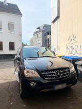Mercedes-Benz Mercedes Ml - Mercedes-Benz ML 350 in Dortmund